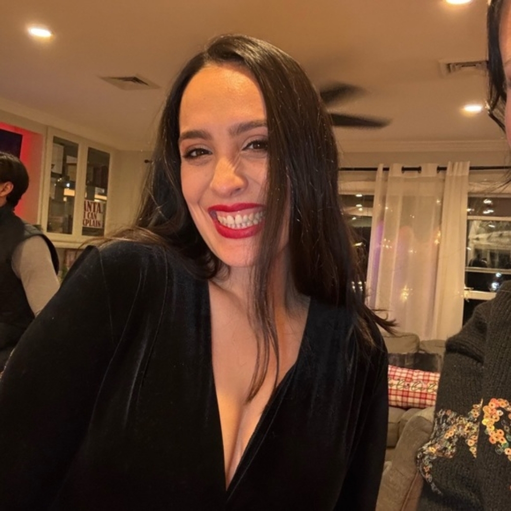 Meet your Posher, Alexis